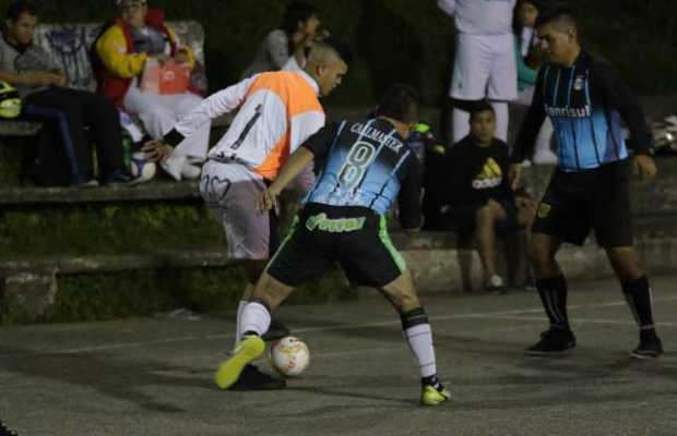 Acciones del juego que Compufer le ganó 7-3 a Zona Latina en la Copa Betplay de Microfútbol.