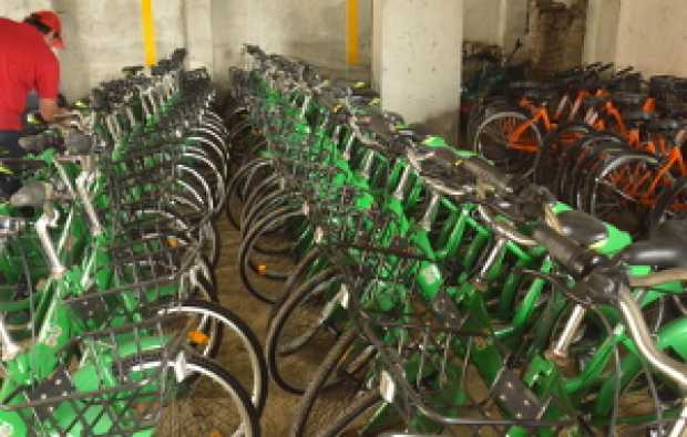 Bicicletas públicas siguen paradas y guardadas