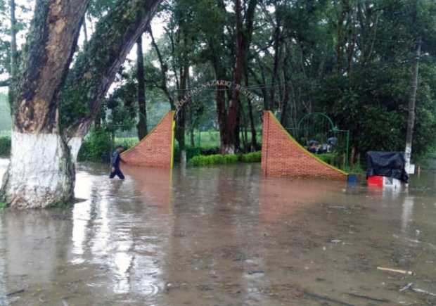 Vendaval destecha casas e inunda vías en Viterbo Vendaval destecha casas e inunda vías en Viterbo