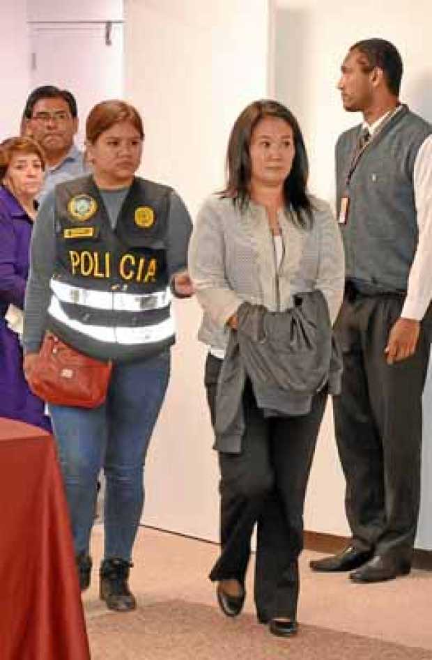 La líder opositora Keiko Fujimori tras ser detenida en Lima (Perú).