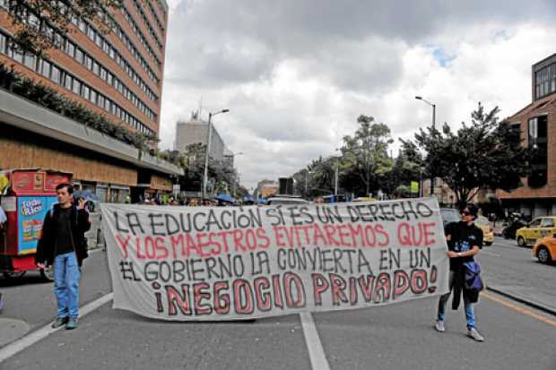 El jueves los docentes decidirán si frenan sus actividades laborales con el objetivo de que el Gobierno Nacional retire el proye