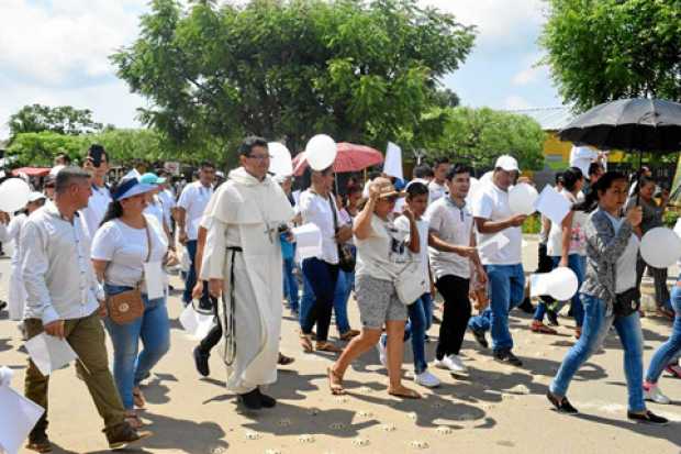 Fotos | Archivo Colprensa | LA PATRIA Las marchas de la población en señal de paz no han contenido la acción de los violentos en