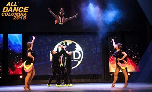 Maré Formación Dancística de Manizales se creó el 12 de marzo del 2018 por iniciativa de un grupo de bailarines