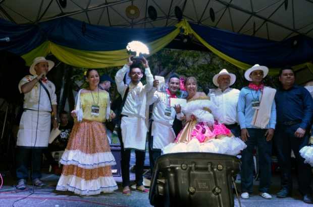 Nostalgia Popular, de La Tebaida (Quindío) se llevó El Samán de Oro como mejor agrupación del Festival.