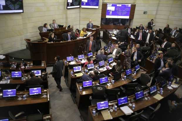  Este lunes se llevó acabó en el Senado de la República la plenaria sobre la reforma Política.