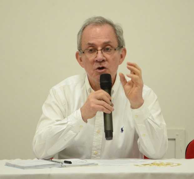 Jorge Orlando Melo durante la cátedra de historia.