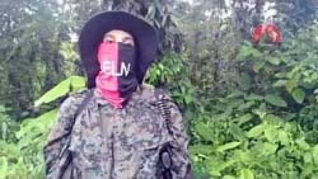 Comandante Uriel del Eln, quien tiene secuestrados en el Chocó a tres policías, un soldado y dos civiles. 