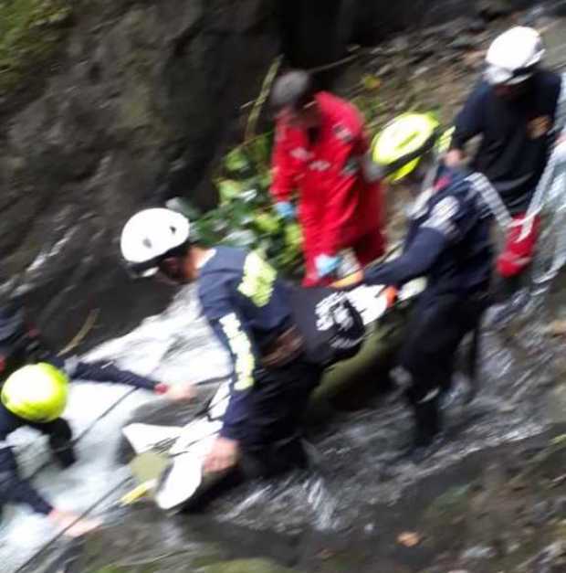 El rescate de la ingeniera lo adelantaron ayer en la mañana los bomberos de Marulanda y de Manzanares.