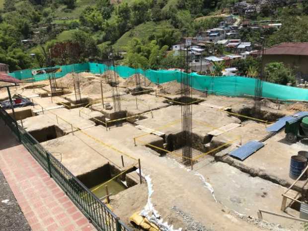 Una nueva sede empezaron a construir para el Instituto Manzanares. Por ahora, siguen frenadas las obras.