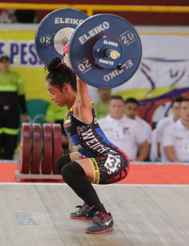  Manuela Berrío, de Colombia ganó el oro en envión. El Panamericano de Pesas empezó ayer en el Coliseo Menor. La programación em