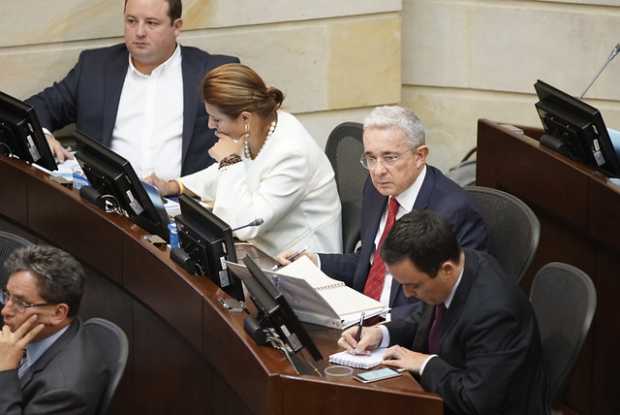 Uribe acudirá a organismos internacionales por chuzada de la Corte Suprema de Justicia