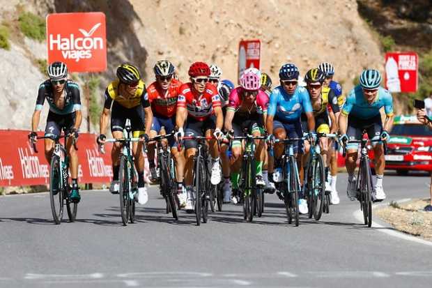 El ciclista belga Jelle Wallays se impone vencedor de la decimoctava etapa de la Vuelta ciclista disputada entre Ejea de los Cab