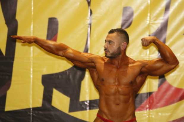 Esteban Agudelo, durante su presentación en el teatro de Villamaría.  