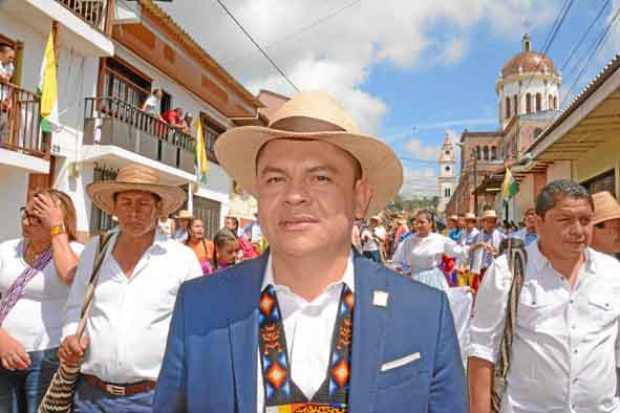 Foto | Freddy Arango | LA PATRIA El representante a la Cámara Abel Jaramillo participó el 7 de agosto en la celebración del bice