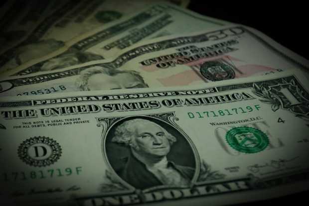 Aumento del precio del dólar. 