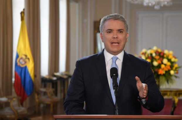 Duque dice que no hay nueva guerrilla sino narcoterroristas apoyados por Maduro