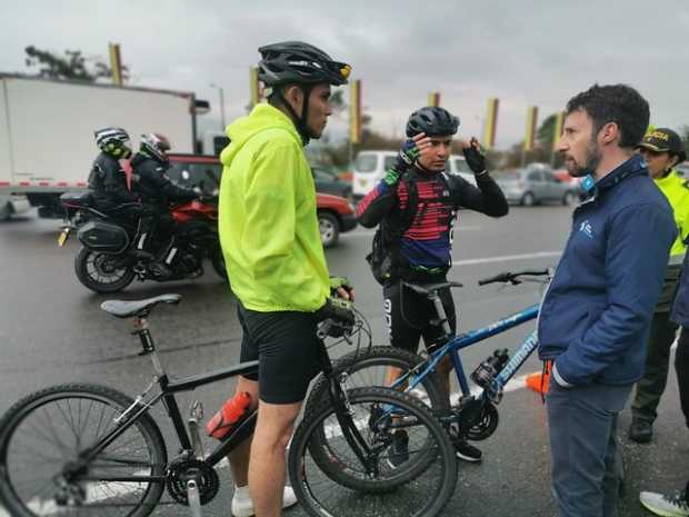 Egan Bernal y la Agencia Nacional de Seguridad Vial se unen en campaña para concientizar sobre el respeto en las vías 