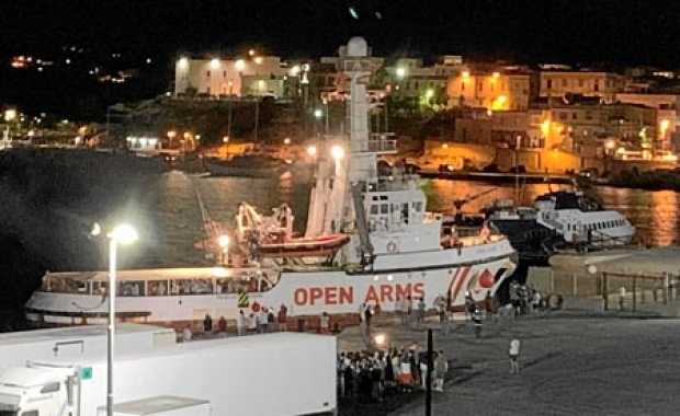 Foto | Cortesía | LA PATRIA  El Open Arms desembarcó en Lampedusa (Italia) con 83 migrantes. 