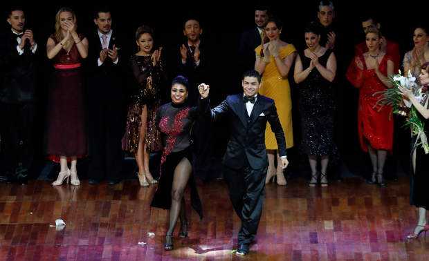 Diana y Valentín, bailarines de tango de Manizales 