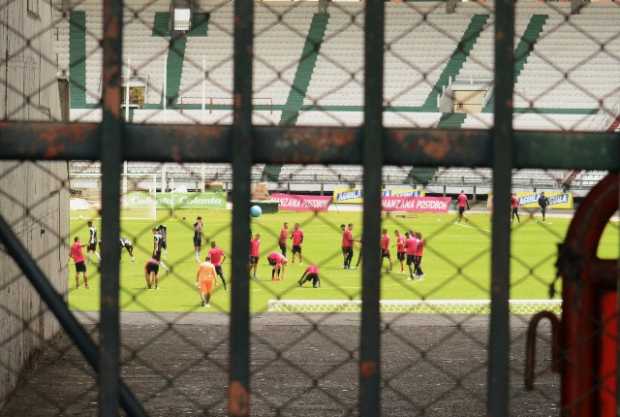 El Once Caldas hizo ayer trabajo de recuperación en el estadio Palogrande a puerta cerrada. Esta semana tendrá doble partido.