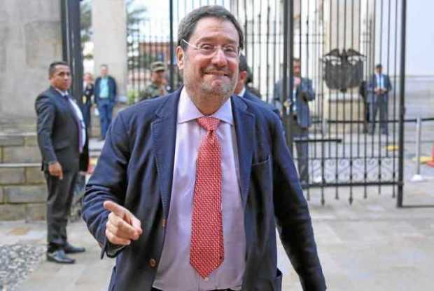 El mea culpa de Francisco Santos por la falta de calculo para sacar a Nicolás Maduro del poder. 