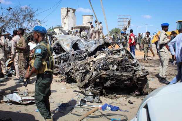 Al Shabab se atribuye el atentado en Mogadiscio 