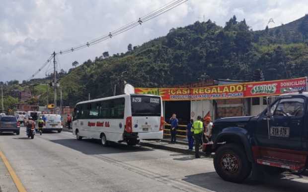 Cuatro lesionados por choque en la vía Panamericana