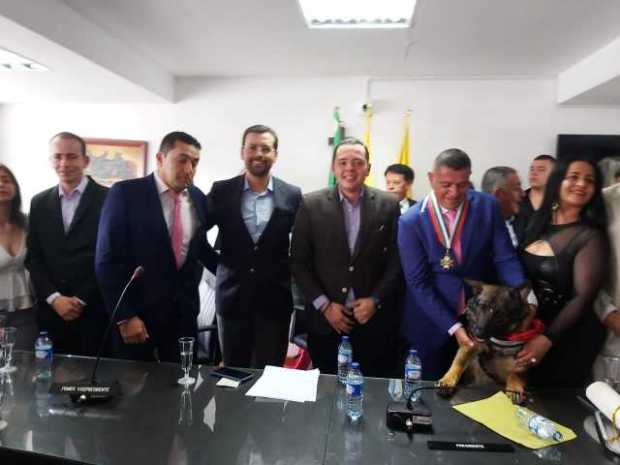 Luis Gonzaga Correa asume por segunda vez como alcalde de Neira 