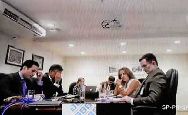 Los brasileños Luiz Antonio Bueno, Luiz Mameri, y Luiz Eduardo Da Rocha Suárez participaron, vía videoconferencia, en el juicio que se sigue contra José Elías Melo por el caso Odebrecht. Los brasileños Luiz Antonio Bueno, Luiz Mameri, y Luiz Eduardo Da Rocha Suárez participaron, vía videoconferencia, en el juicio