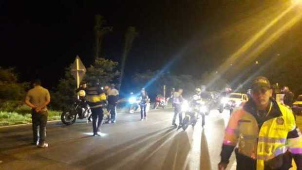 La Policía criticó la actitud de algunos motociclistas, quienes huyeron poniendo en riesgo las vidas de otras personas.