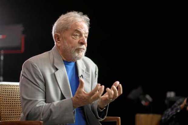 Lula ha limitado sus manifestaciones a la correspondencia escrita desde la cárcel, donde recibe la visita semanal de sus allegad