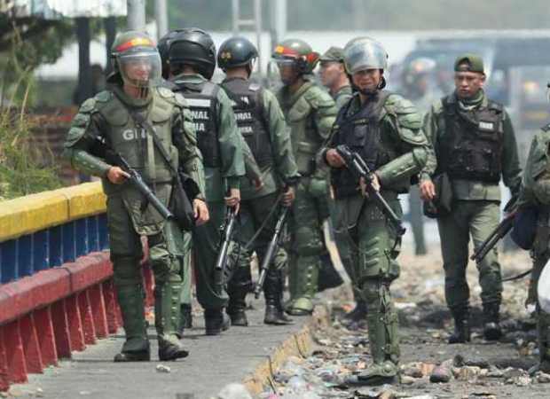 326 miembros de las Fuerzas Armadas de Venezuela han desertado