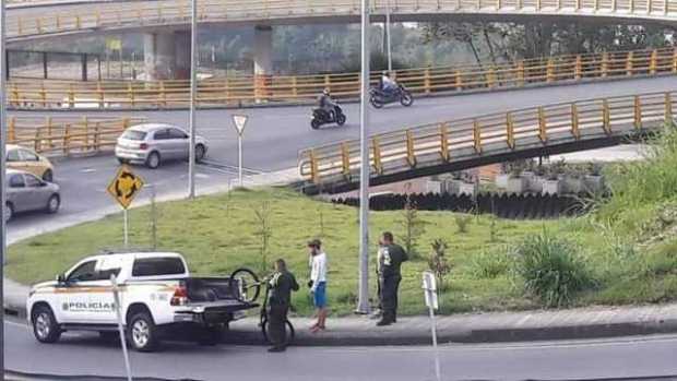 Policía de Tránsito atrapó a ladrón de bicicleta