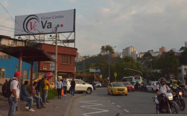 Al banquillo, publicidad de concejal del Partido Liberal en Manizales