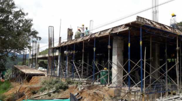 Fijan fechas nuevas para entregar obras en colegios Fijan fechas nuevas para entregar obras en colegios