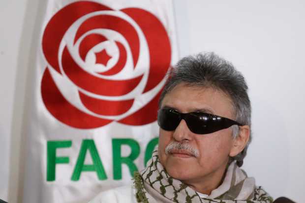 Santrich es buscado con circular roja 