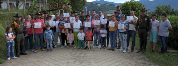 En Salamina (Caldas) se graduaron como promotoras de Convivencia y Seguridad En Salamina (Caldas) se graduaron como promotoras de Convivencia y Seguridad