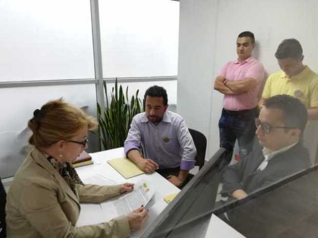 Andrés Felipe Betancourth inscribió su candidatura a la Alcaldía de Manizales