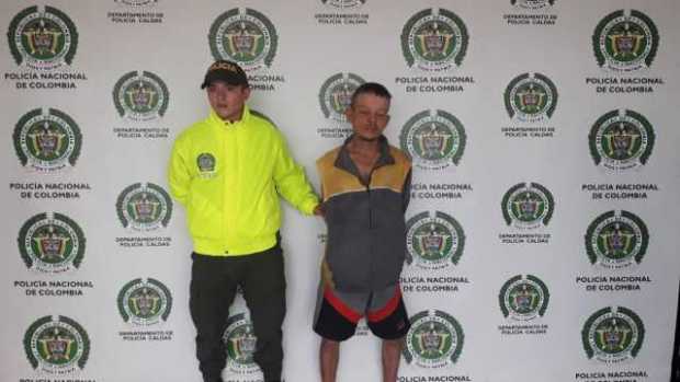 Jhonny Alberto Badillo Guzmán tiene antecedentes por hurto y tráfico de estupefacientes. Jhonny Alberto Badillo Guzmán tiene antecedentes por hurto y tráfico de estupefacientes.