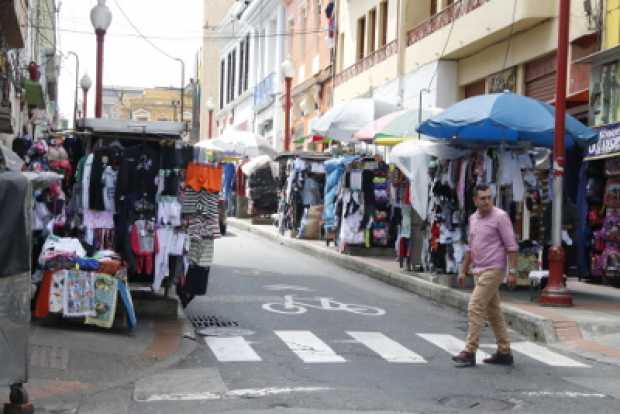 En las 13 principales ciudades del país se redujo la informalidad