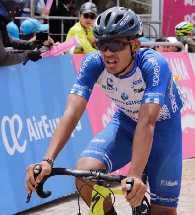 Salvador Moreno, de Supergiros Alcaldía de Manizales, sigue tercero en la Vuelta a Colombia 