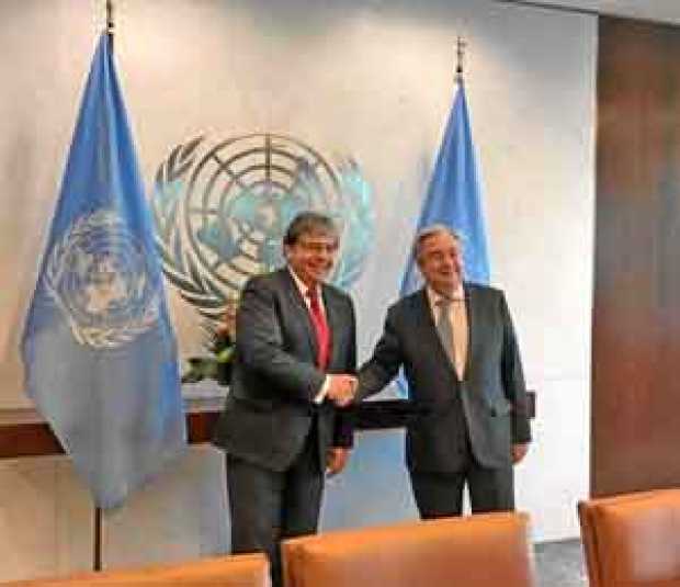 Carlos Holmes Trujillo le explicó al secretario general de la ONU, Antonio Guterres, en qué consisten las objeciones hechas por 