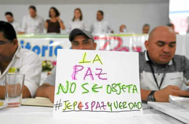 Foto | EFE | LA PATRIA  Hoy las presidencias de Senado y Cámara nombrarán comisiones accidentales para iniciar el trámite de las