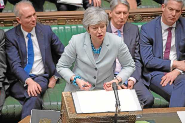 Foto | EFE | LA PATRIA  La primera ministra del Reino Unido, Theresa May, pierde el control de la agenda parlamentaria. 