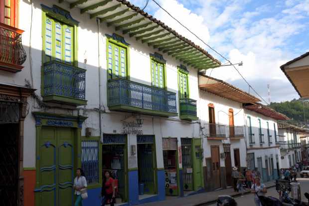 La casa donde nació la Madre Berenice está situada en la carrera 6 Nº 5-41. La estructu