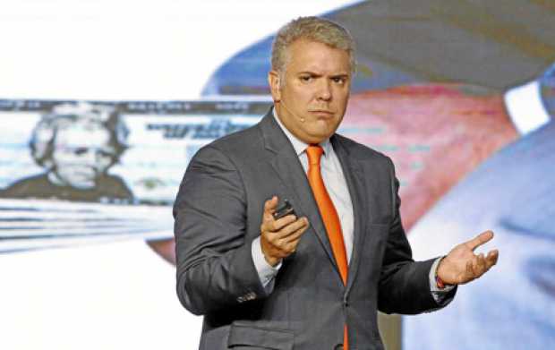 El presidente colombiano, Iván Duque, invitó a los latinoamericanos actuar para que caiga la dictadura y se restablezca el orden