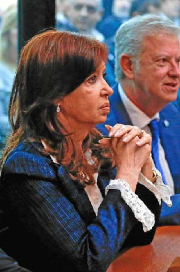 Foto | EFE | LA PATRIA  Empieza juicio por corrupción a Kirchner en medio de la campaña electoral. 