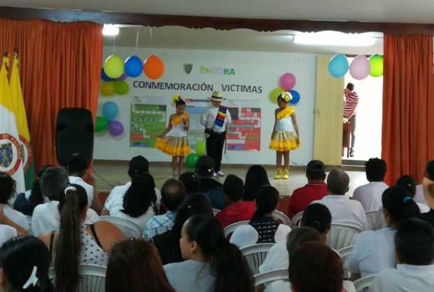 Conmemoraron el Día de las Víctimas en Pácora Conmemoraron el Día de las Víctimas en Pácora