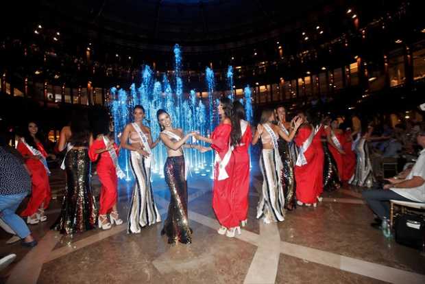 Candidatas al Concurso Nacional de Belleza recibieron las llaves de Cartagena 