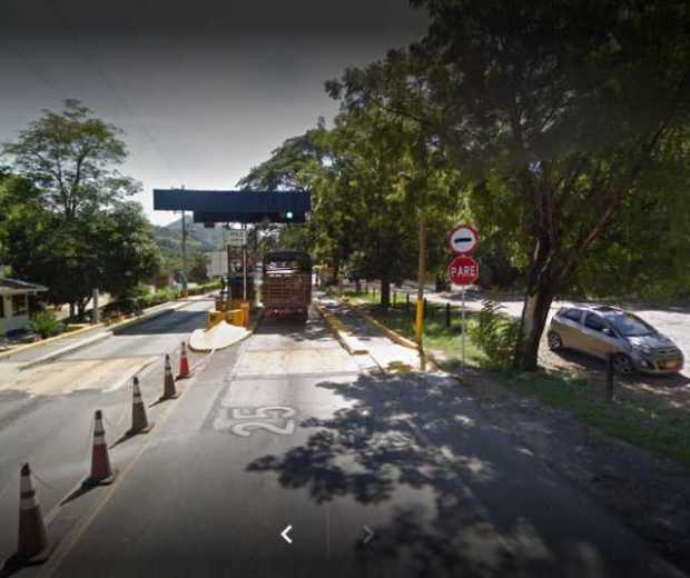 Peaje Supía, entre La Felisa y la entrada a Marmato. Peaje Supía, entre La Felisa y la entrada a Marmato.